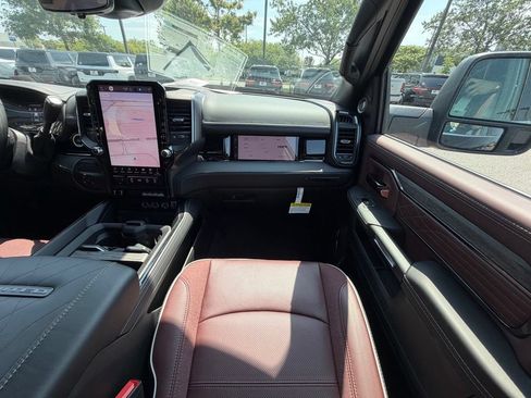 New 2026 RAM 2500 Limited AWD/4WD image 14