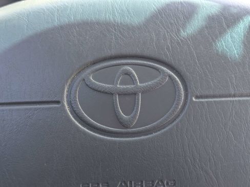 Used 2000 Toyota Camry FWD image 25