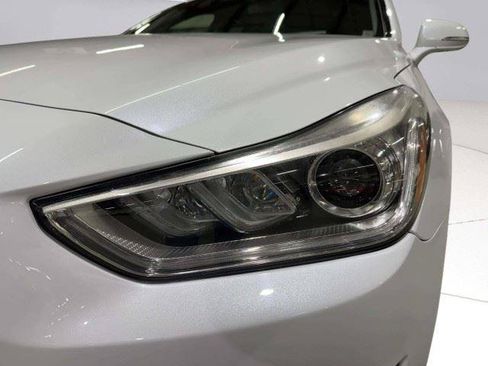 Used 2019 Genesis G90 5.0 Ultimate RWD image 10