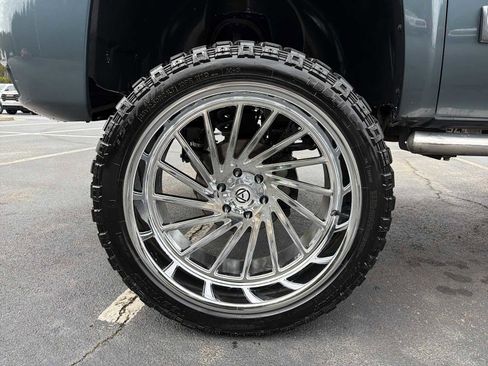 Used 2011 Chevrolet Silverado 1500 LT w/ All-Star Edition image 9