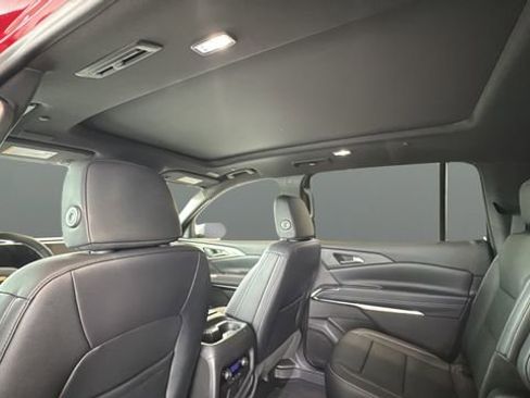 New 2026 Chevrolet Traverse LT w/ Sun and Wheel Package FWD image 21