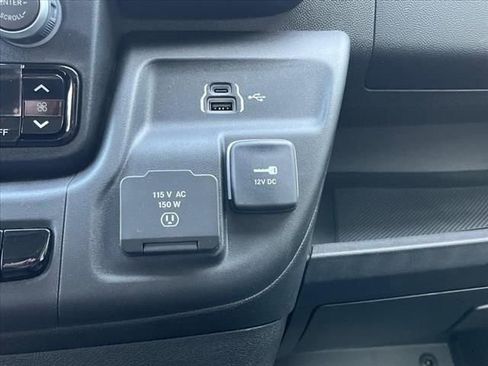 New 2025 RAM ProMaster 2500 w/ Quick Order Package 22G SLT image 18