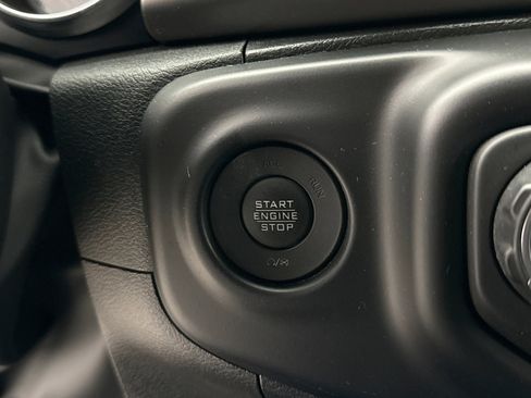 Used 2022 Jeep Wrangler Unlimited Sport image 21