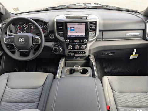 New 2026 RAM 1500 4x4 Crew Cab image 15