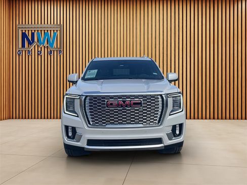 Used 2024 GMC Yukon XL Denali Ultimate AWD/4WD image 2
