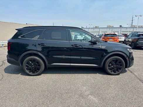 Used 2021 Kia Sorento S w/ Panoramic Sunroof Package AWD/4WD image 4