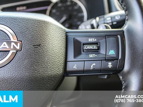 Used 2025 Nissan Rogue SV FWD image 26