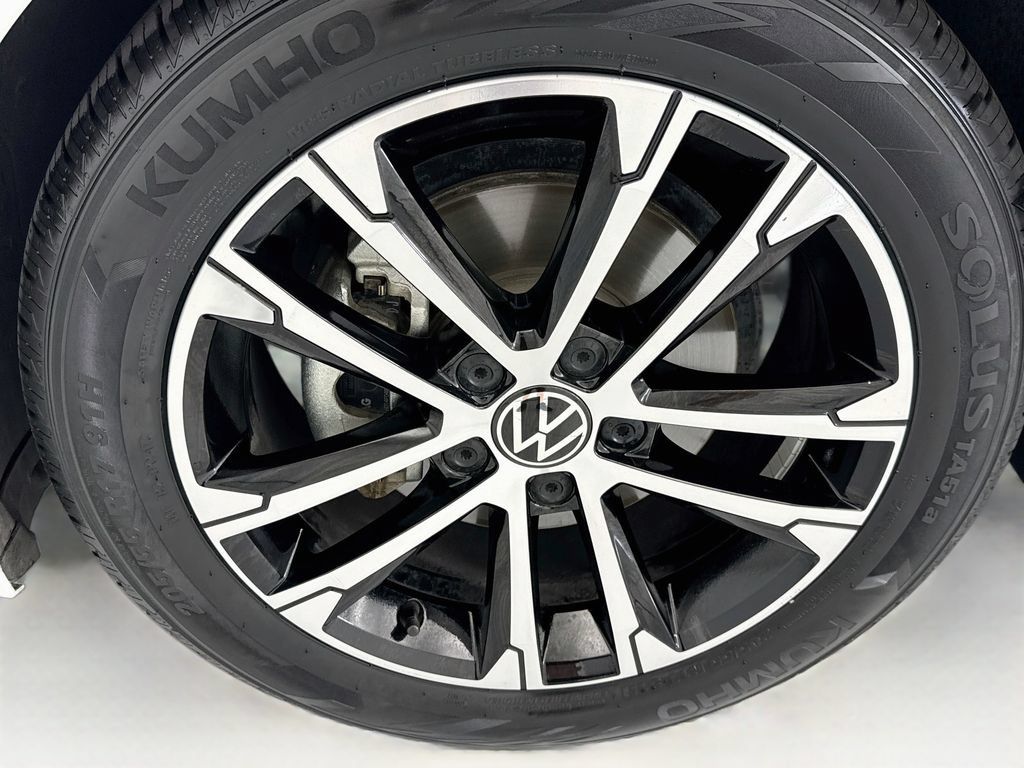 Used 2024 Volkswagen Jetta Sport FWD image 28