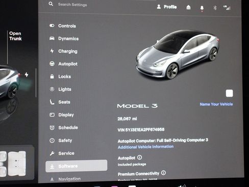 Used 2023 Tesla Model 3 Standard Range image 26