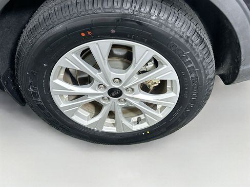 Used 2025 Ford Escape Active image 11