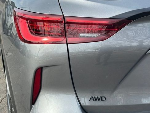 Used 2025 INFINITI QX50 Sport AWD/4WD image 16