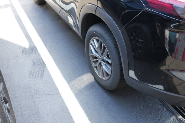 Used 2024 Nissan Rogue S AWD/4WD image 13
