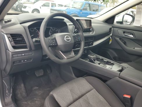 New 2026 Nissan Rogue SV image 8