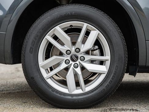 Used 2023 Audi Q5 2.0T Premium w/ Convenience Package image 19