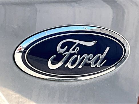Used 2018 Ford F150 King Ranch w/ Equipment Group 601A Luxury AWD/4WD image 31