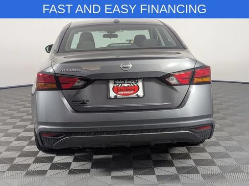 Used 2025 Nissan Altima 2.5 SV FWD image 8