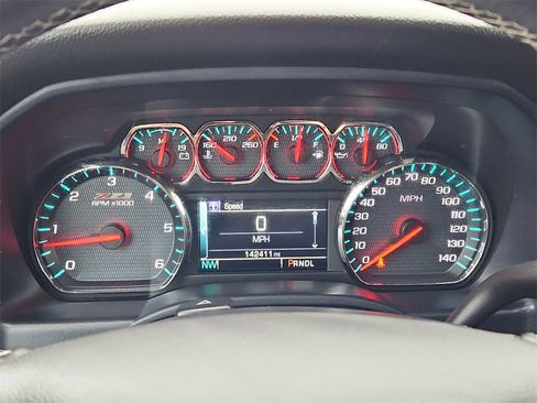 Used 2017 Chevrolet Silverado 1500 LT w/ All Star Edition image 27