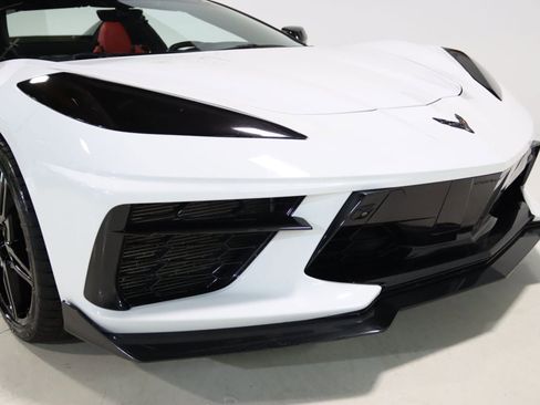Used 2024 Chevrolet Corvette Stingray Premium Conv w/ Z51 Performance Package RWD image 29