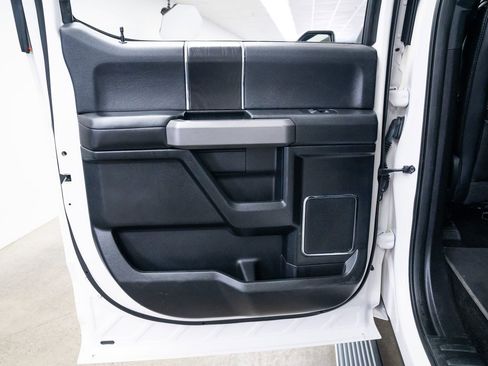 Used 2018 Ford F150 Platinum w/ FX4 Off-Road Package image 19