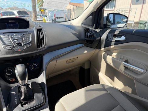 Used 2015 Ford Escape SE AWD/4WD image 26