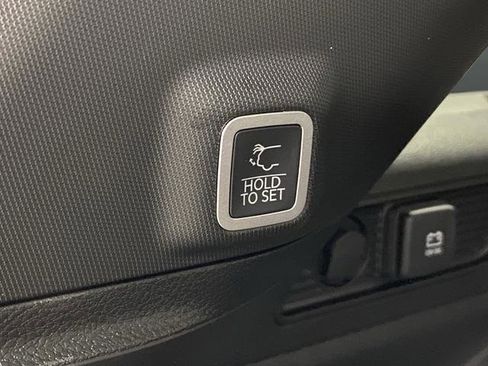 New 2026 Jeep Grand Cherokee Altitude image 16