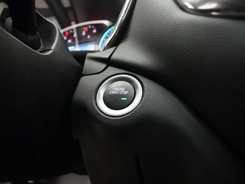 Used 2024 Chevrolet Equinox LT image 31