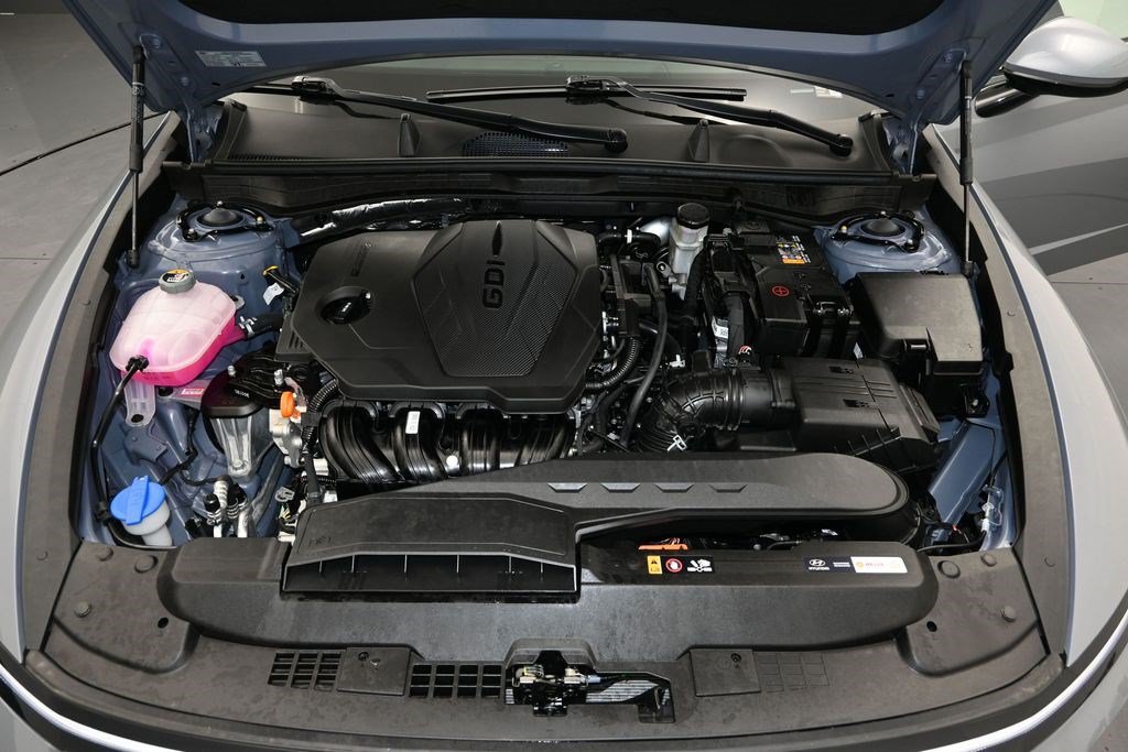 Used 2026 Hyundai Sonata SEL FWD image 16