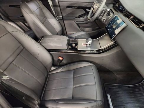 Used 2026 Land Rover Range Rover Evoque S image 3