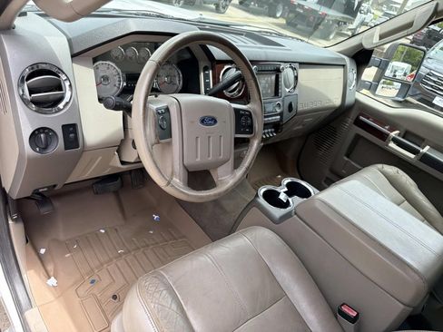 Used 2010 Ford F250 Lariat AWD/4WD image 24