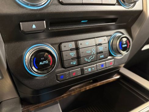 Used 2017 Ford F250 Platinum w/ Platinum Ultimate Package image 17