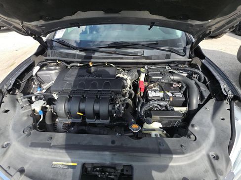 Used 2015 Nissan Sentra SL image 16