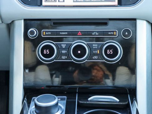 Used 2015 Land Rover Range Rover HSE image 42