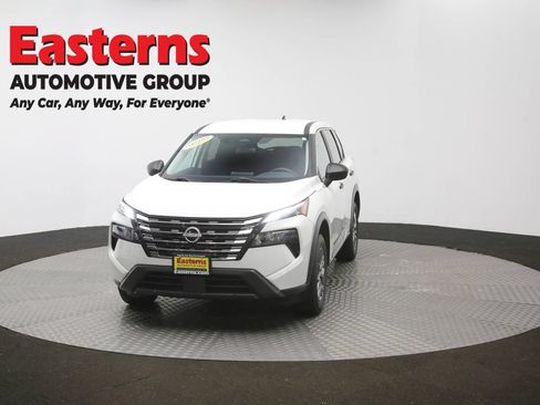 Used 2024 Nissan Rogue S AWD/4WD image 54