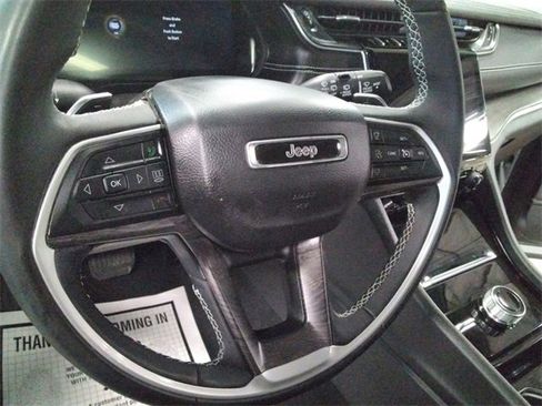 Used 2023 Jeep Grand Cherokee L Limited w/ Luxury Tech Group II image 27