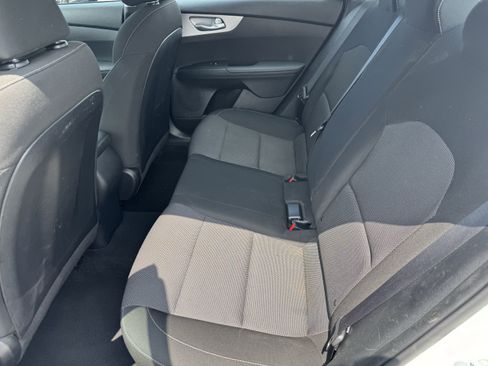 Used 2023 Kia Forte LXS image 6