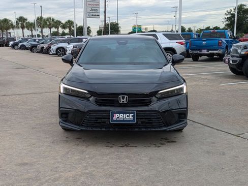 Used 2024 Honda Civic Sport image 3