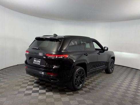 Used 2025 Jeep Grand Cherokee Limited 4xe image 7