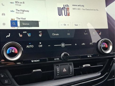 Used 2025 Lexus NX 450h+ F Sport image 17