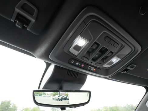 Used 2025 GMC Sierra 1500 Denali Ultimate AWD/4WD image 32