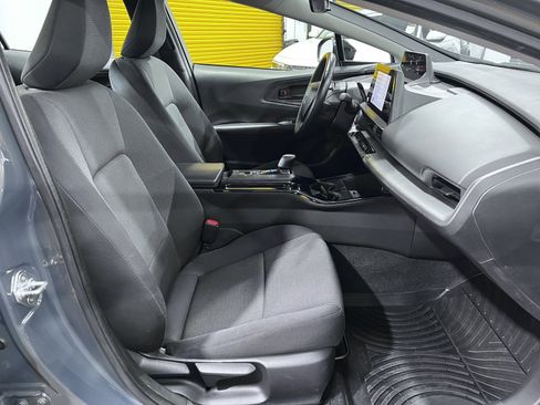Used 2023 Toyota Prius LE image 16