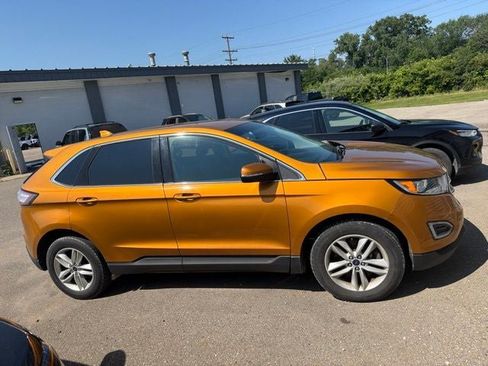Used 2016 Ford Edge SEL w/ Equipment Group 201A AWD/4WD image 5