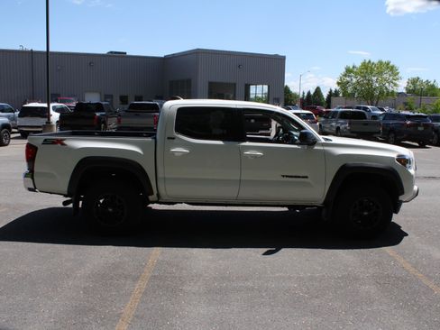 Used 2023 Toyota Tacoma SR5 w/ SX Package AWD/4WD image 4