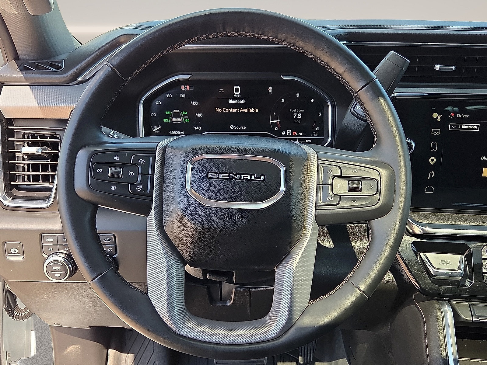 Used 2025 GMC Sierra 3500 Denali w/ Denali Reserve Package AWD/4WD image 14