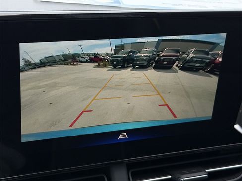 New 2026 Chevrolet Trax ACTIV w/ Sunroof Package image 16