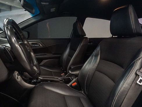 Used 2017 Honda Accord Sport image 18