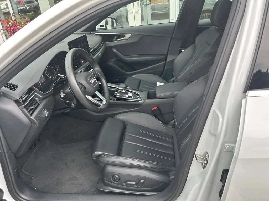 Used 2024 Audi A4 2.0T Premium w/ Convenience Package AWD/4WD image 16