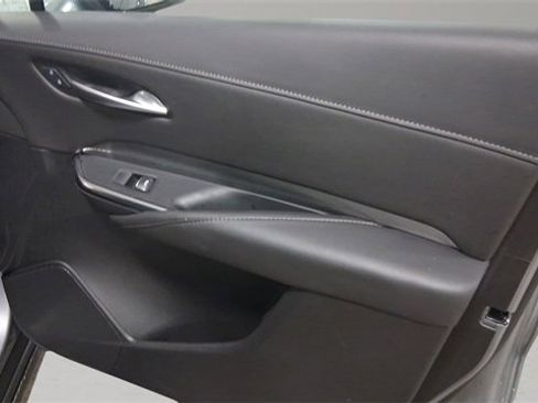 Used 2025 Cadillac XT4 Premium Luxury image 18