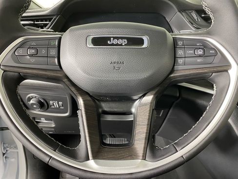 New 2026 Jeep Grand Cherokee Limited Reserve AWD/4WD image 3