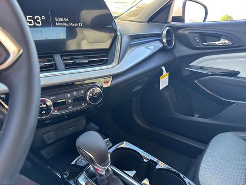 New 2026 Chevrolet Trax LT w/ LT Convenience Package image 20