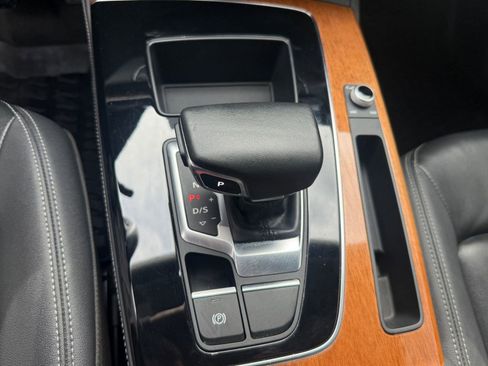 Used 2023 Audi Q5 2.0T Premium Plus w/ Premium Plus Package image 17